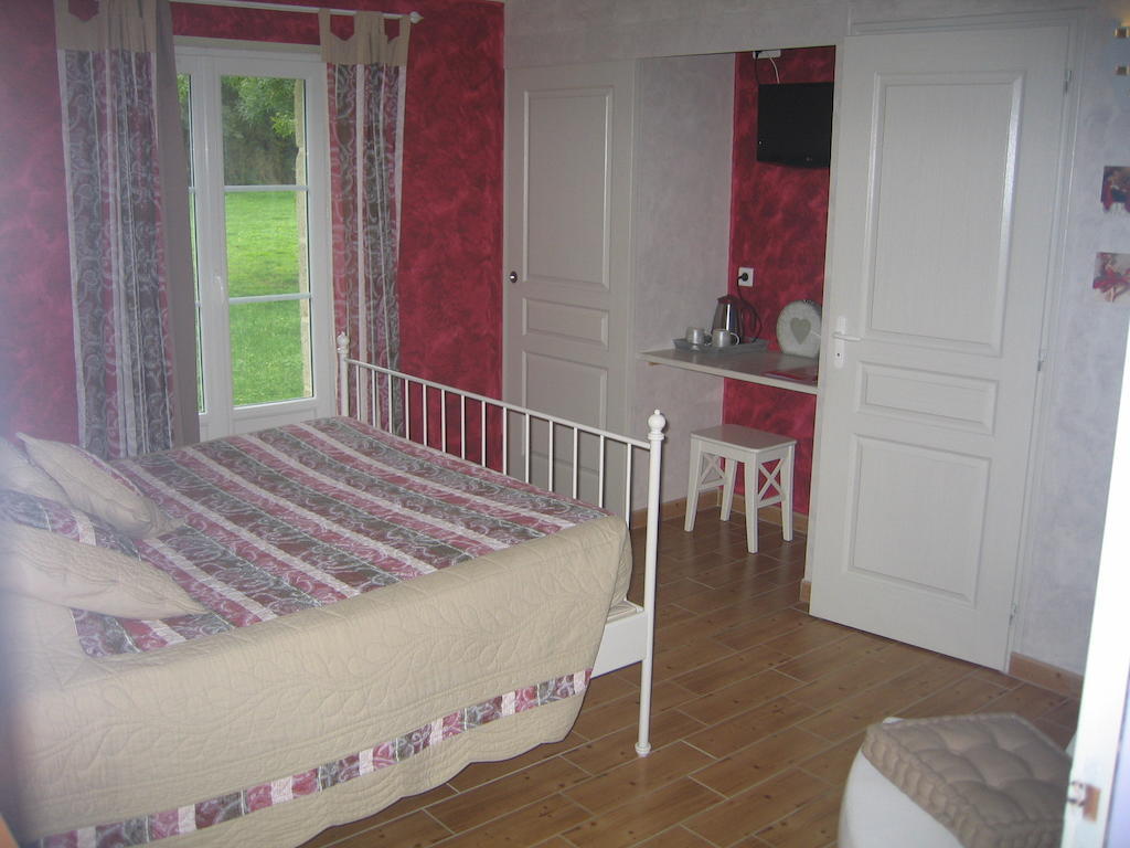 La Minaudiere Nueil-sous-les-Aubiers Zimmer foto